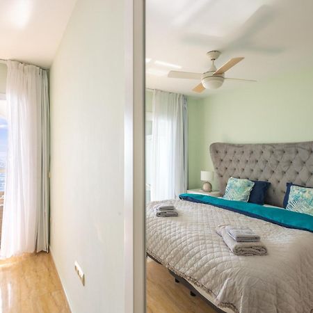 Apartment Aguamarina On The Beach Front Malaga Luaran gambar