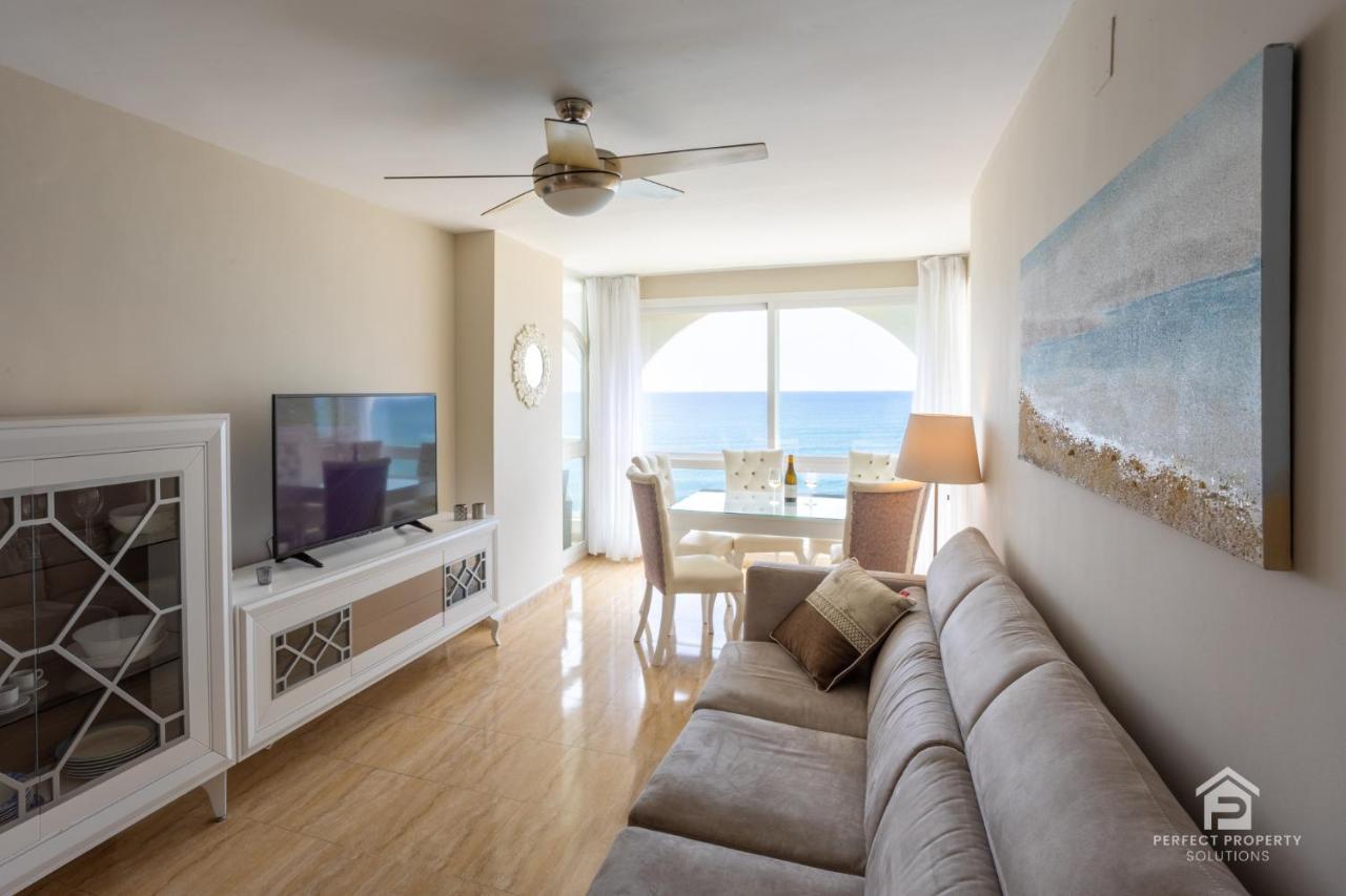 Apartment Aguamarina On The Beach Front Malaga Luaran gambar