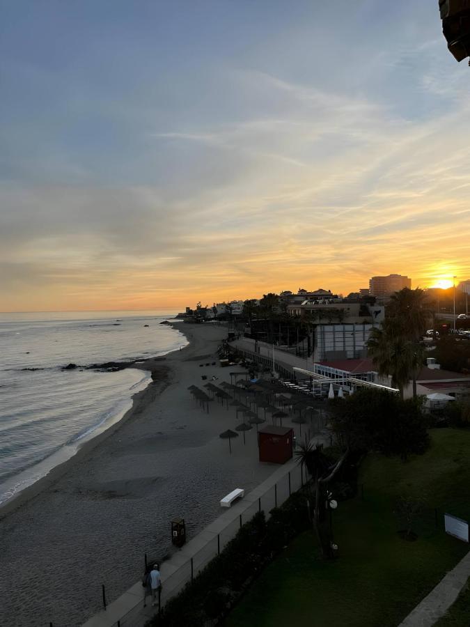 Apartment Aguamarina On The Beach Front Malaga Luaran gambar