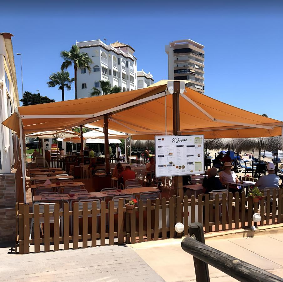 Apartment Aguamarina On The Beach Front Malaga Luaran gambar
