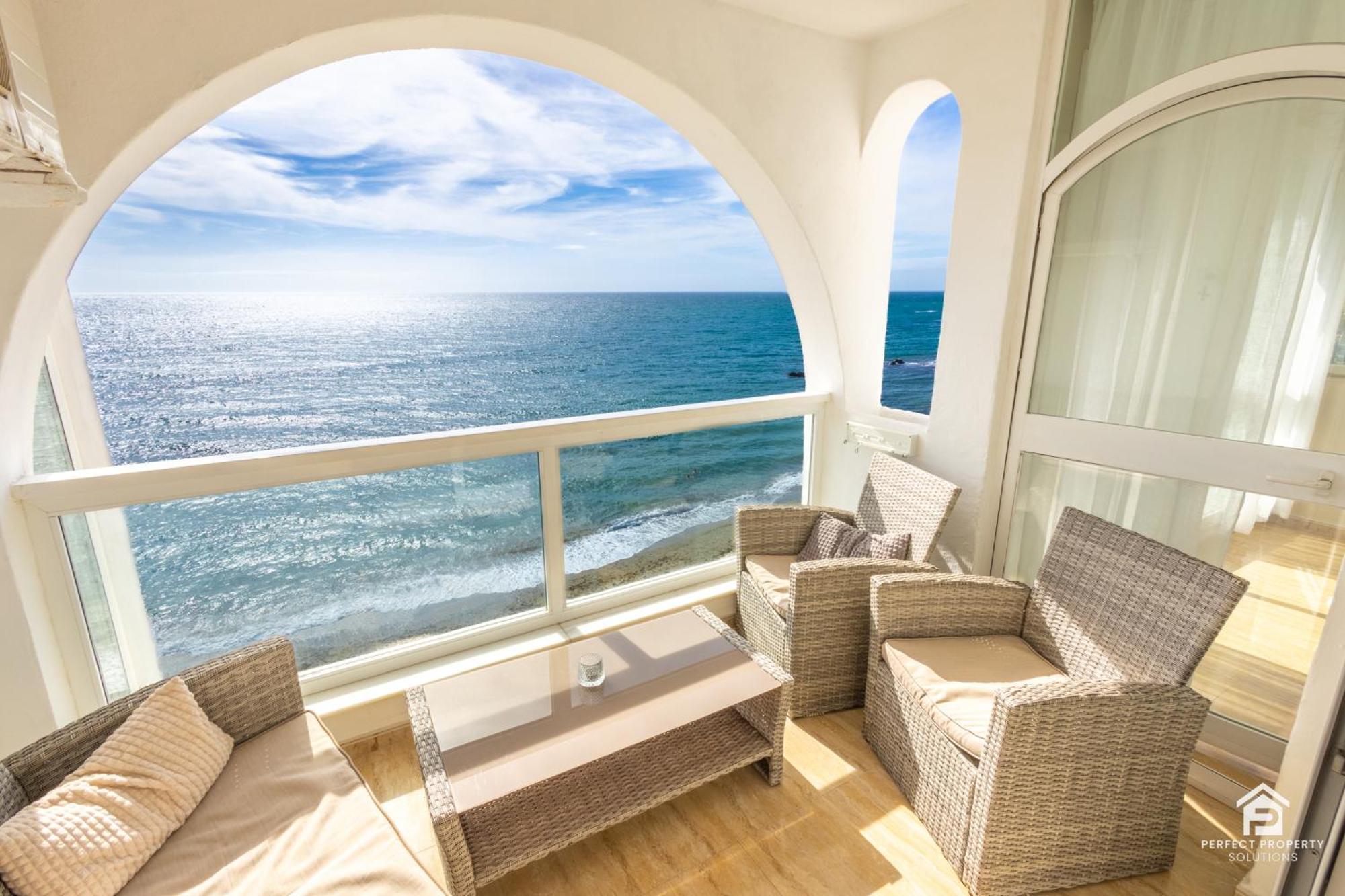 Apartment Aguamarina On The Beach Front Malaga Luaran gambar